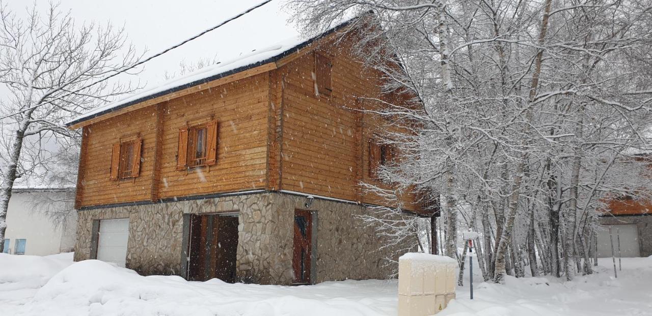 Chalet Bois Au Milieu Des Pyrenees L'Hospitalet-pres-l'Andorre Exterior photo